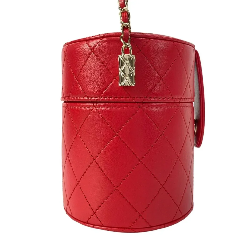 Chanel Matelasse Vanity Bag AP1616